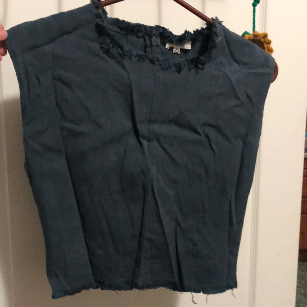 Aritzia Wilfred crop top